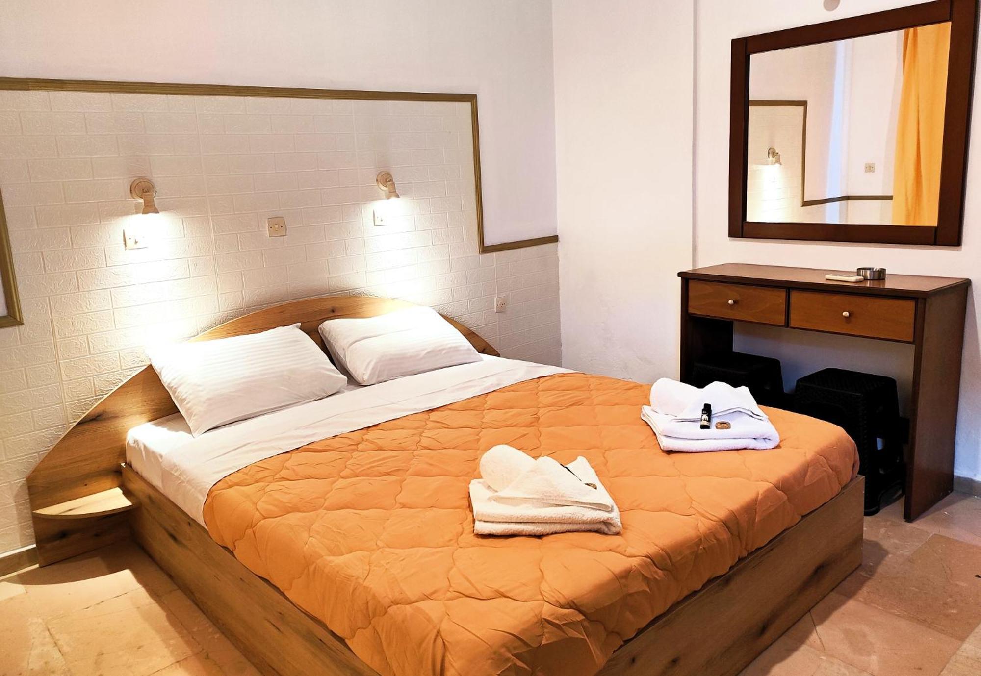 Eleni Apartments Sant George Beach Ájosz Jeórjosz Kültér fotó