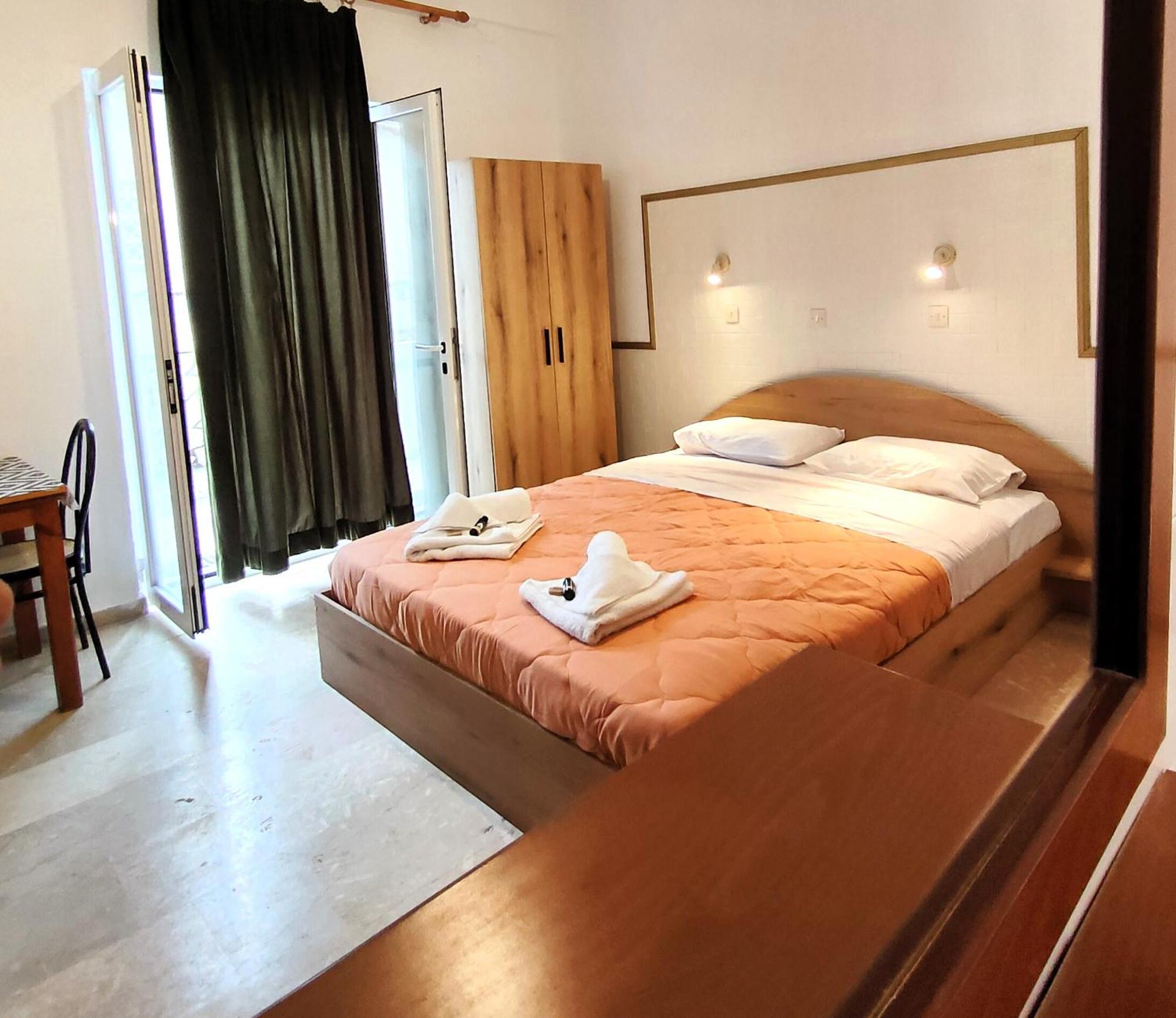 Eleni Apartments Sant George Beach Ájosz Jeórjosz Kültér fotó
